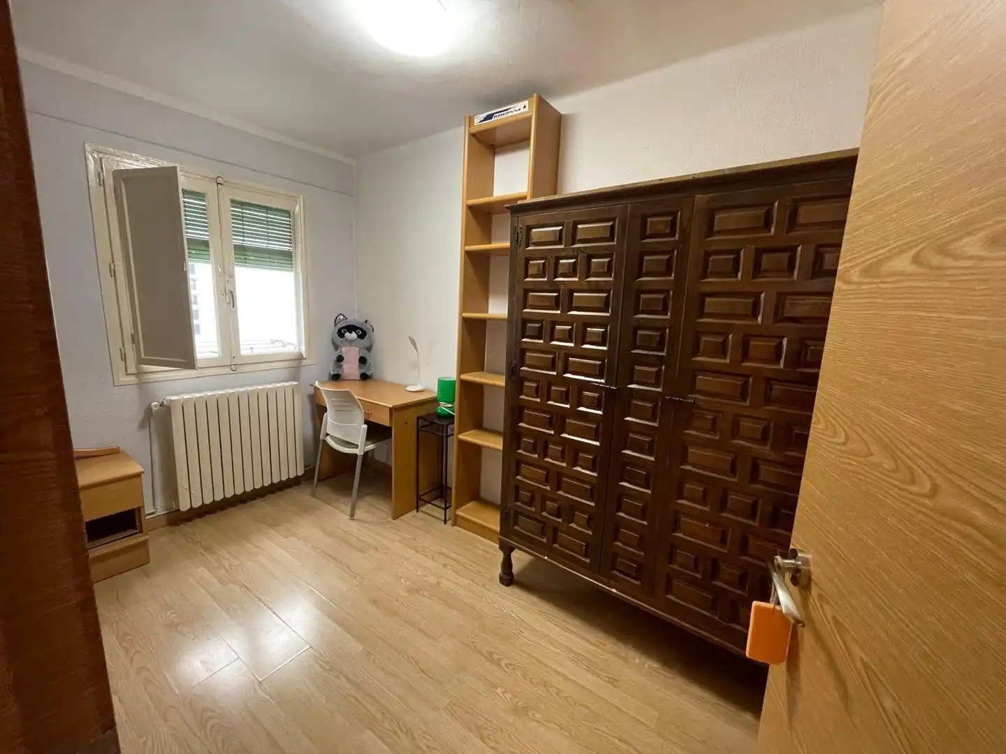 Habitación de Piso en venta en Huesca con Parquet, Terraza y Amueblado
