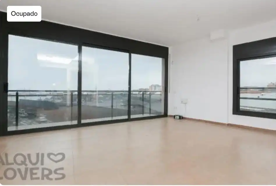 Sala d'estar de Apartament en venda en Terrassa amb Balcó
