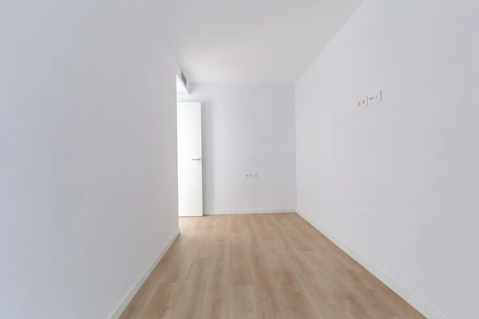 Bedroom of Flat for sale in Sant Feliu de Llobregat  with Air Conditioner, Heating and Terrace