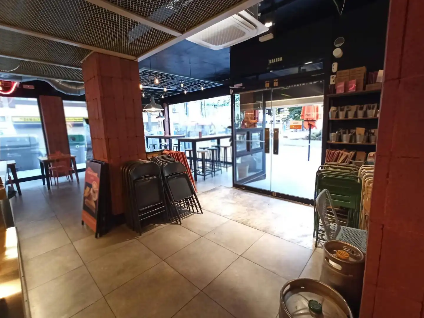 Local comercial en traspàs a Sants - Montjuïc, imagen 5