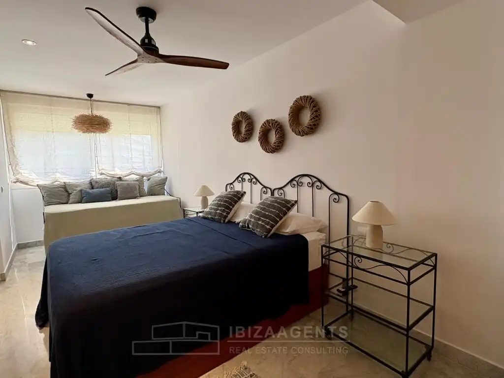 Habitación de Apartamento de alquiler en Eivissa con Aire acondicionado, Terraza y Amueblado