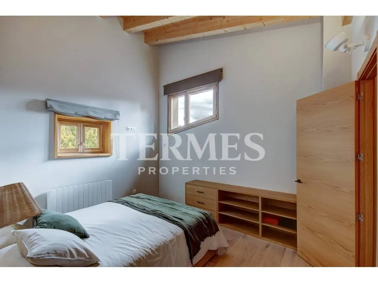 Dormitori de Casa adosada de lloguer en Prullans amb Calefacció, Jardí privat i Parquet