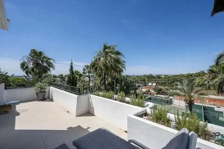 Terrace of Attic for sale in Marbella  with Air Conditioner, Heating and Private garden