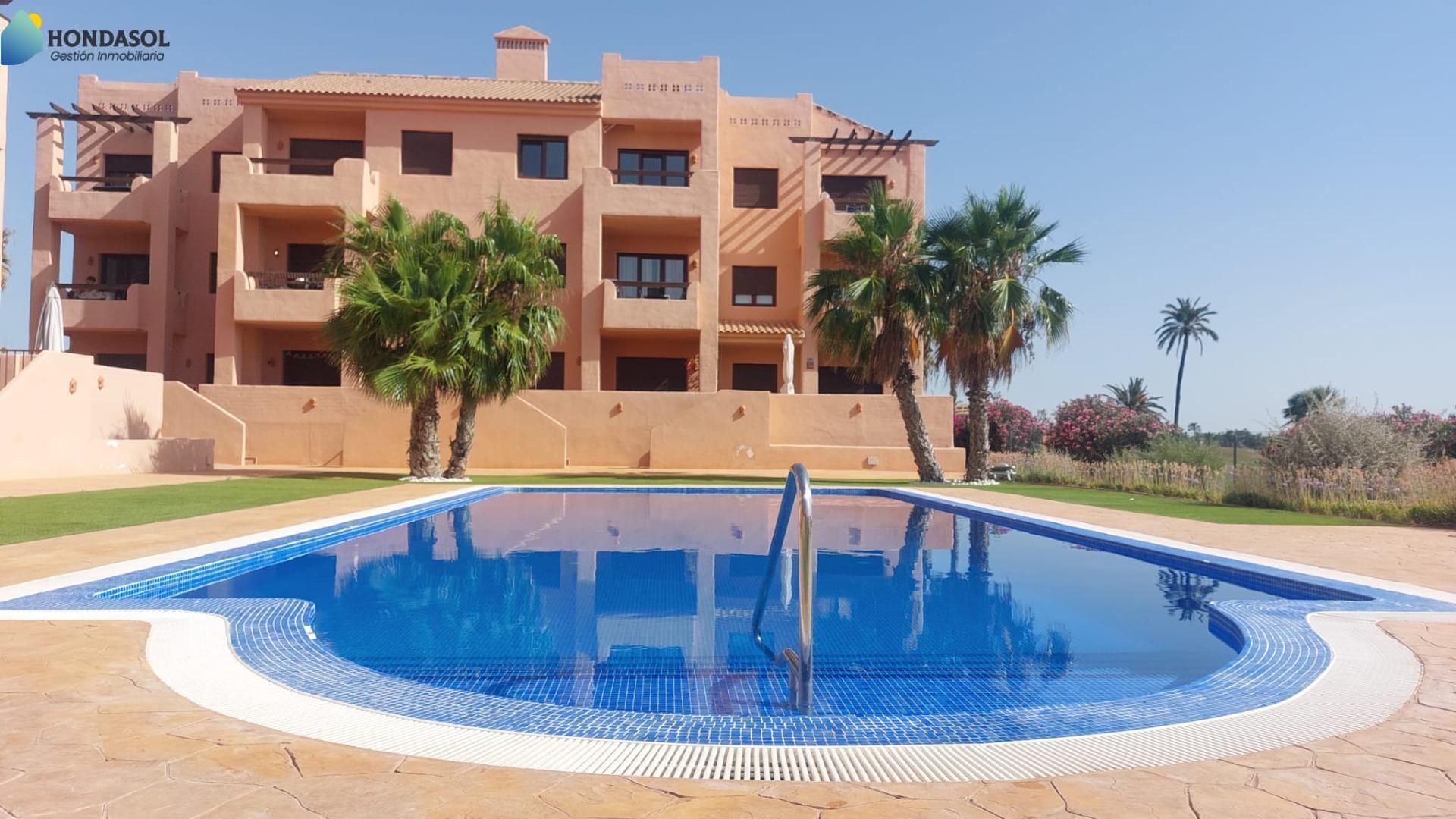 Piscina de Àtic en venda en Los Alcázares amb Aire condicionat, Calefacció i Jardí privat