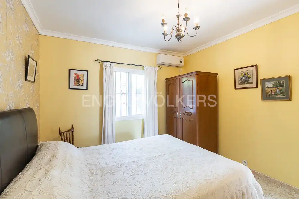 Habitación de Casa o chalet de alquiler en Turís con Aire acondicionado, Calefacción y Jardín privado