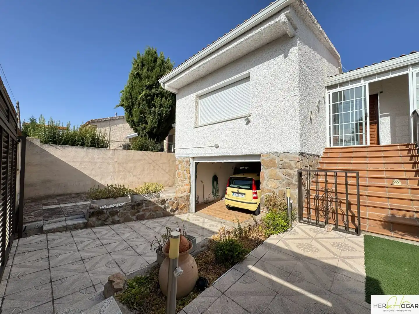 Exterior view of Houses for sale in Cobisa  with Air Conditioner, Heating and Terrace