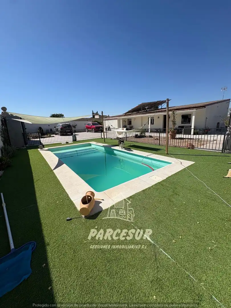 Casa con piscina en venta en Periurbano Oeste - Sierra