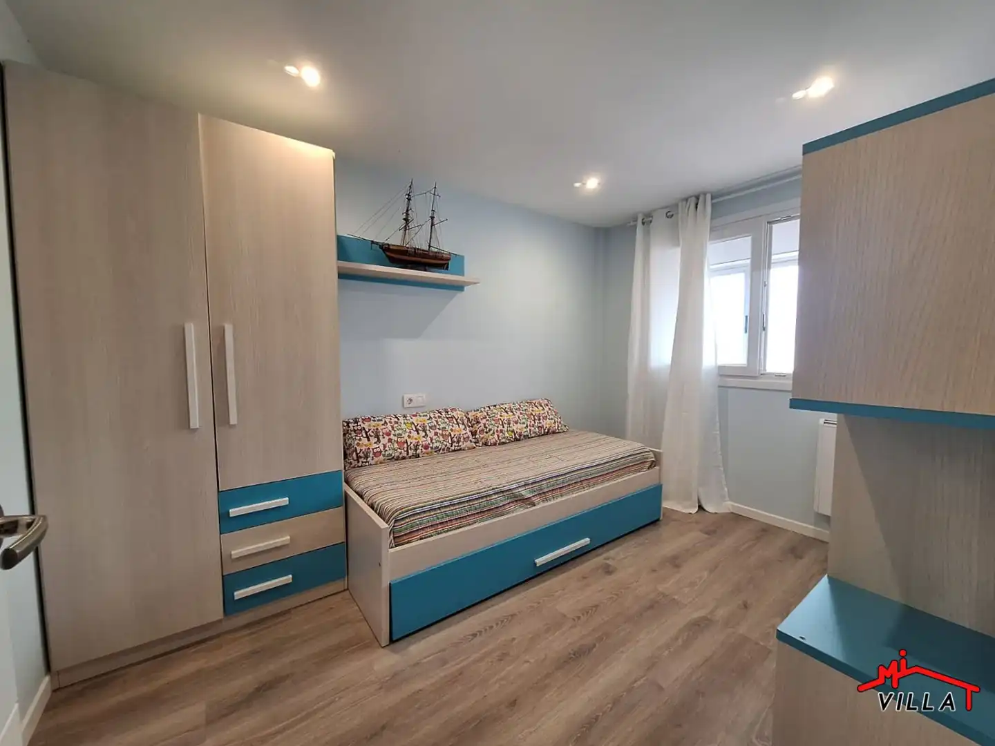 Bedroom of Attic for rent in Laredo  with Heating, Terrace and Furnished