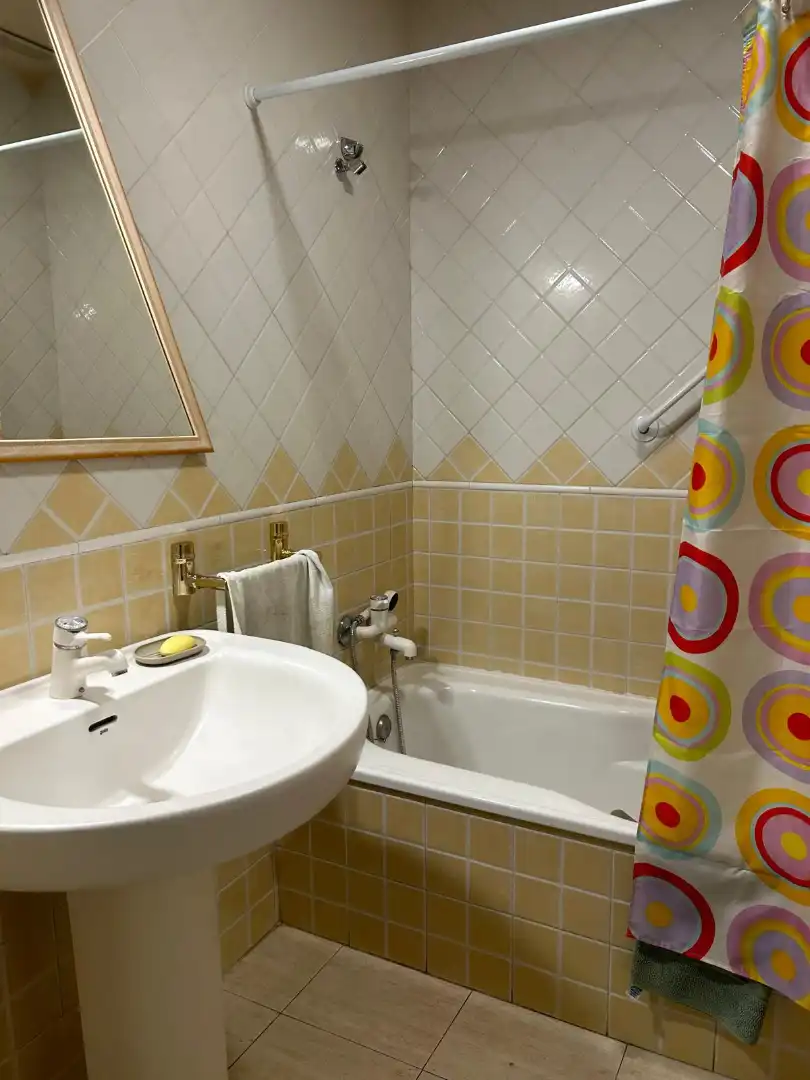 Bany de Apartament de lloguer en Almendralejo amb Moblat