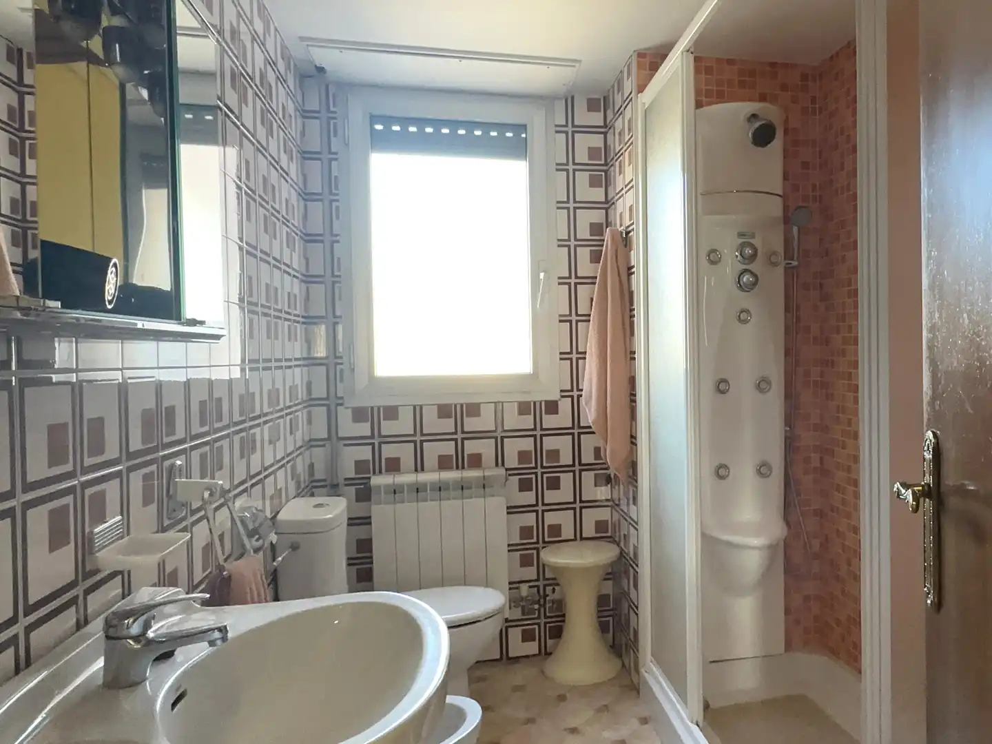 Bathroom of Flat for sale in Vitoria - Gasteiz  with Heating, Terrace and Furnished