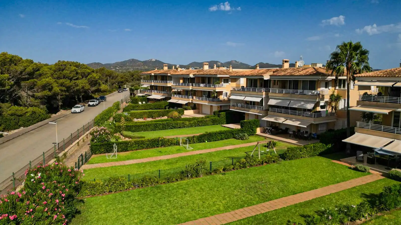 Vista exterior de Apartament en venda en Felanitx amb Aire condicionat, Traster i Piscina