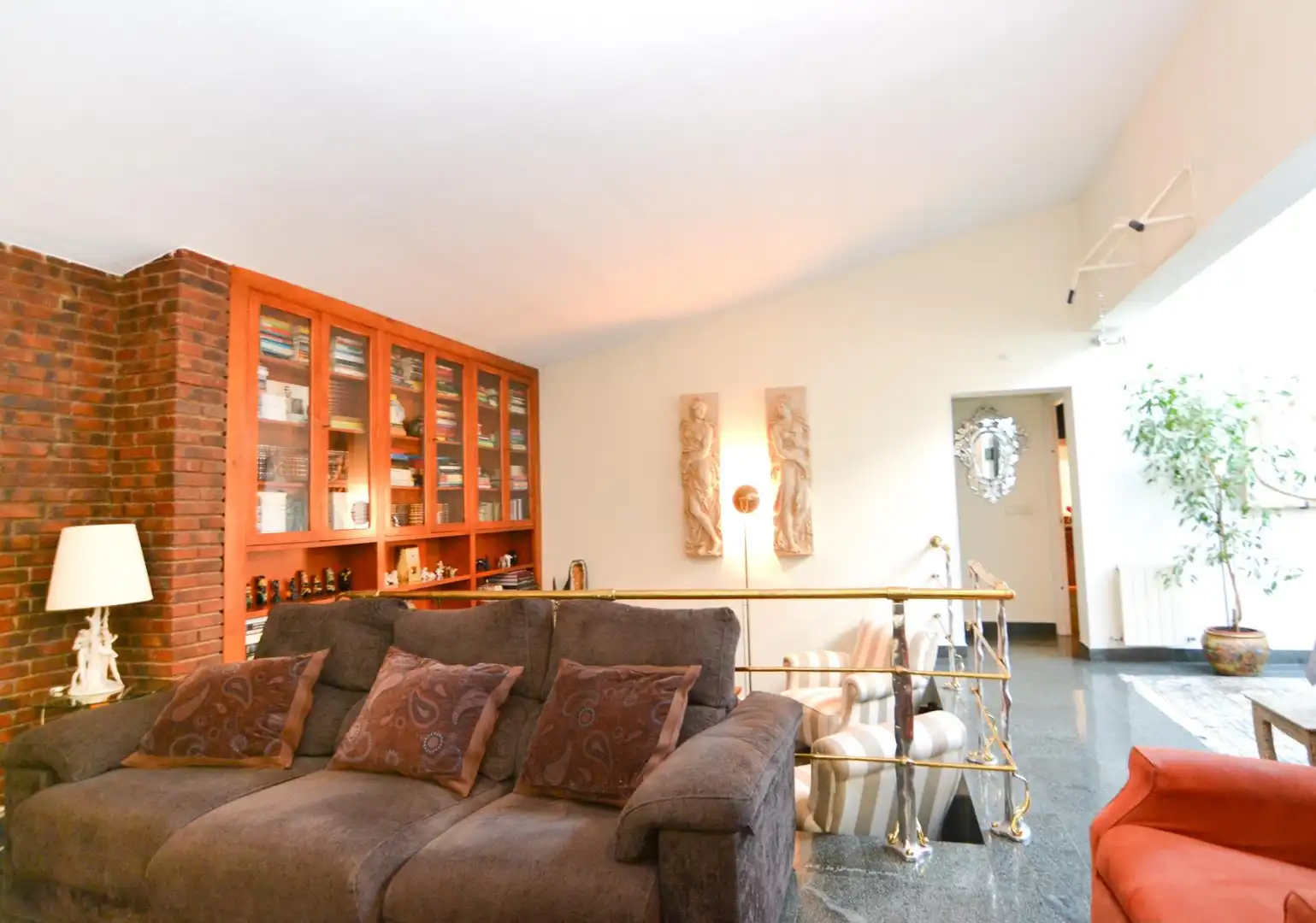 Living room of Houses for sale in Villanueva de la Cañada  with Air Conditioner, Private garden and Terrace