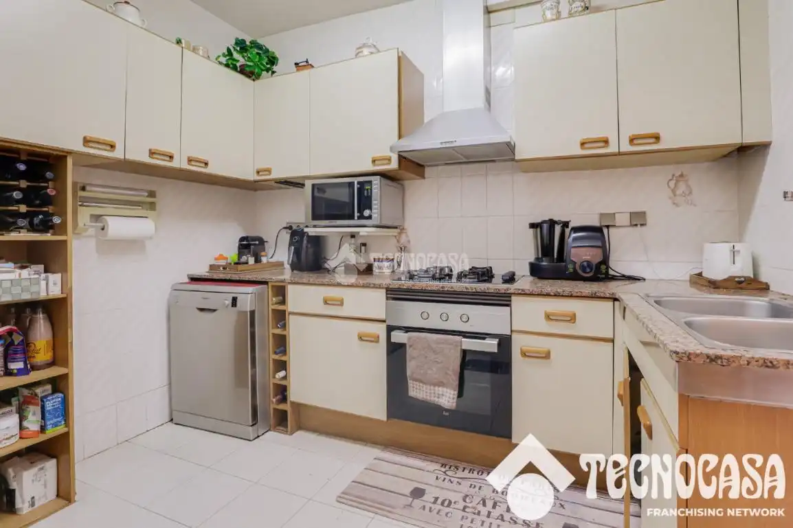 Cocina de Piso en venta en Barcelona con Aire acondicionado, Calefacción y Balcón