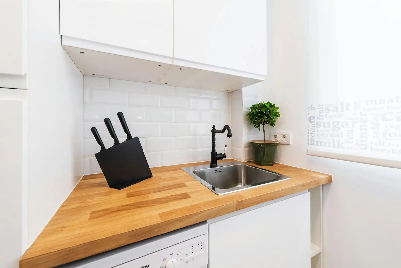 Cocina de Piso de alquiler en Madrid con Aire acondicionado, Calefacción y Lavadora