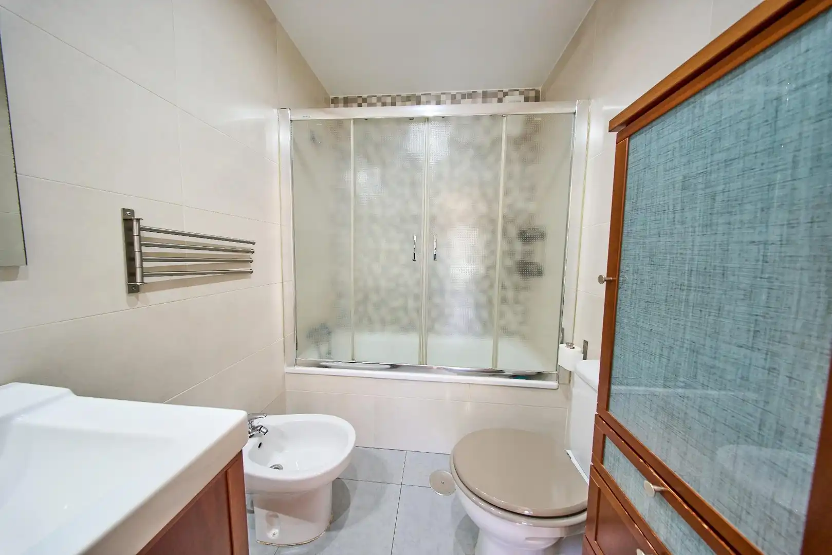 Baño de Piso en venta en Granada con Aire acondicionado, Calefacción y Trastero