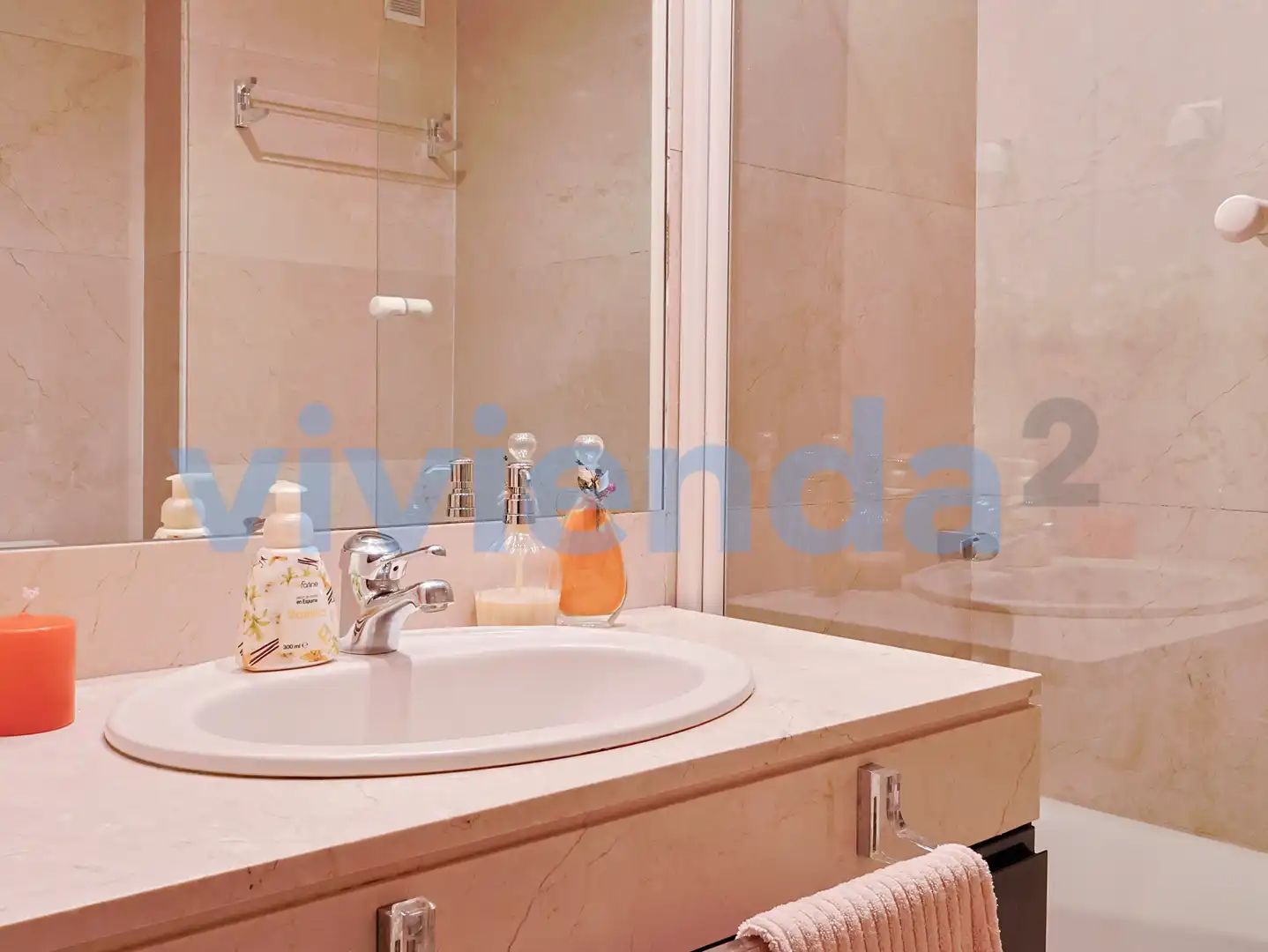 Bathroom of Flat for sale in Madrid  with Air Conditioner, Terrace and Swimming Pool