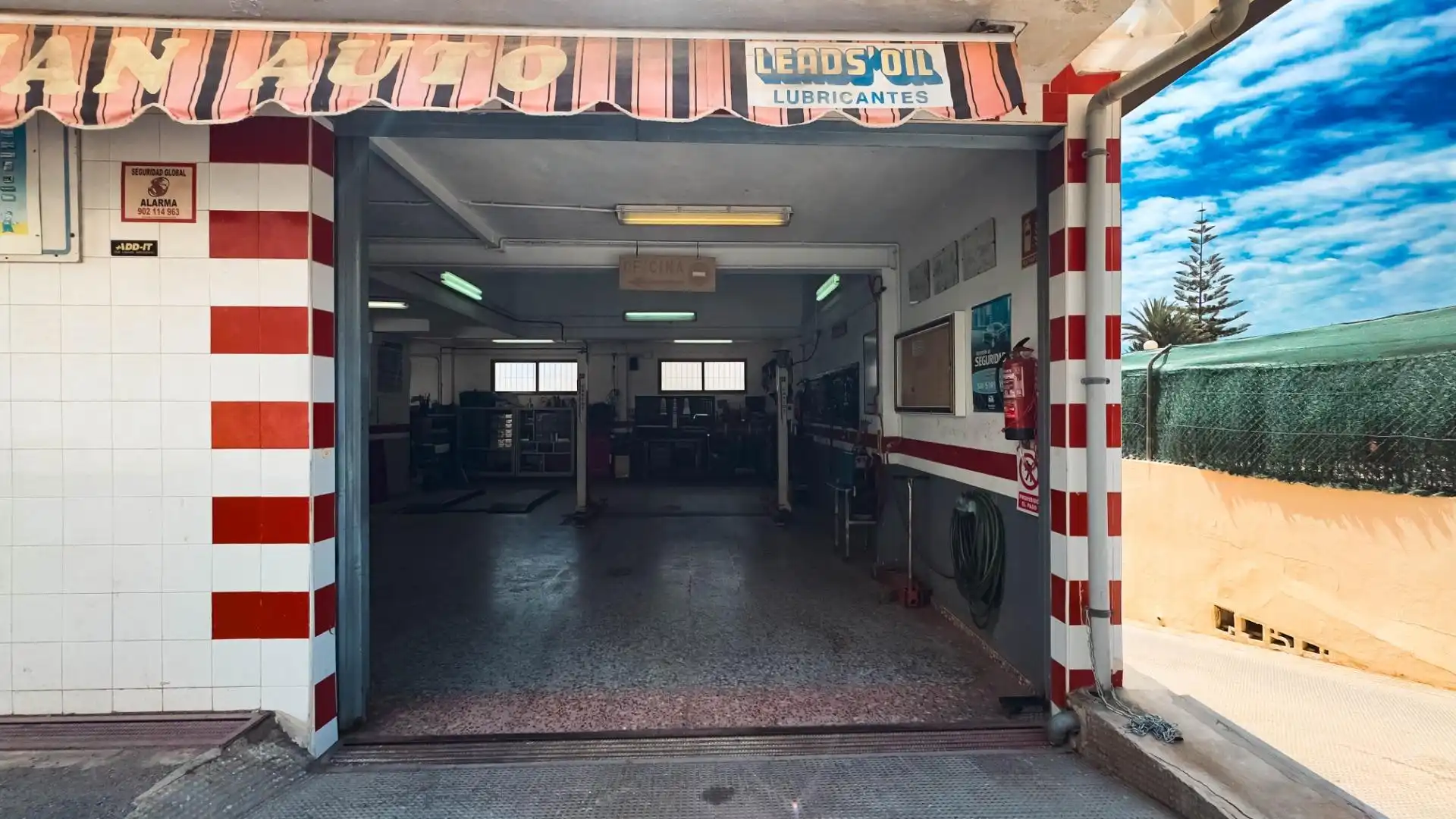 Geschaftsraum zum Verkauf in Benidorm mit Terrasse