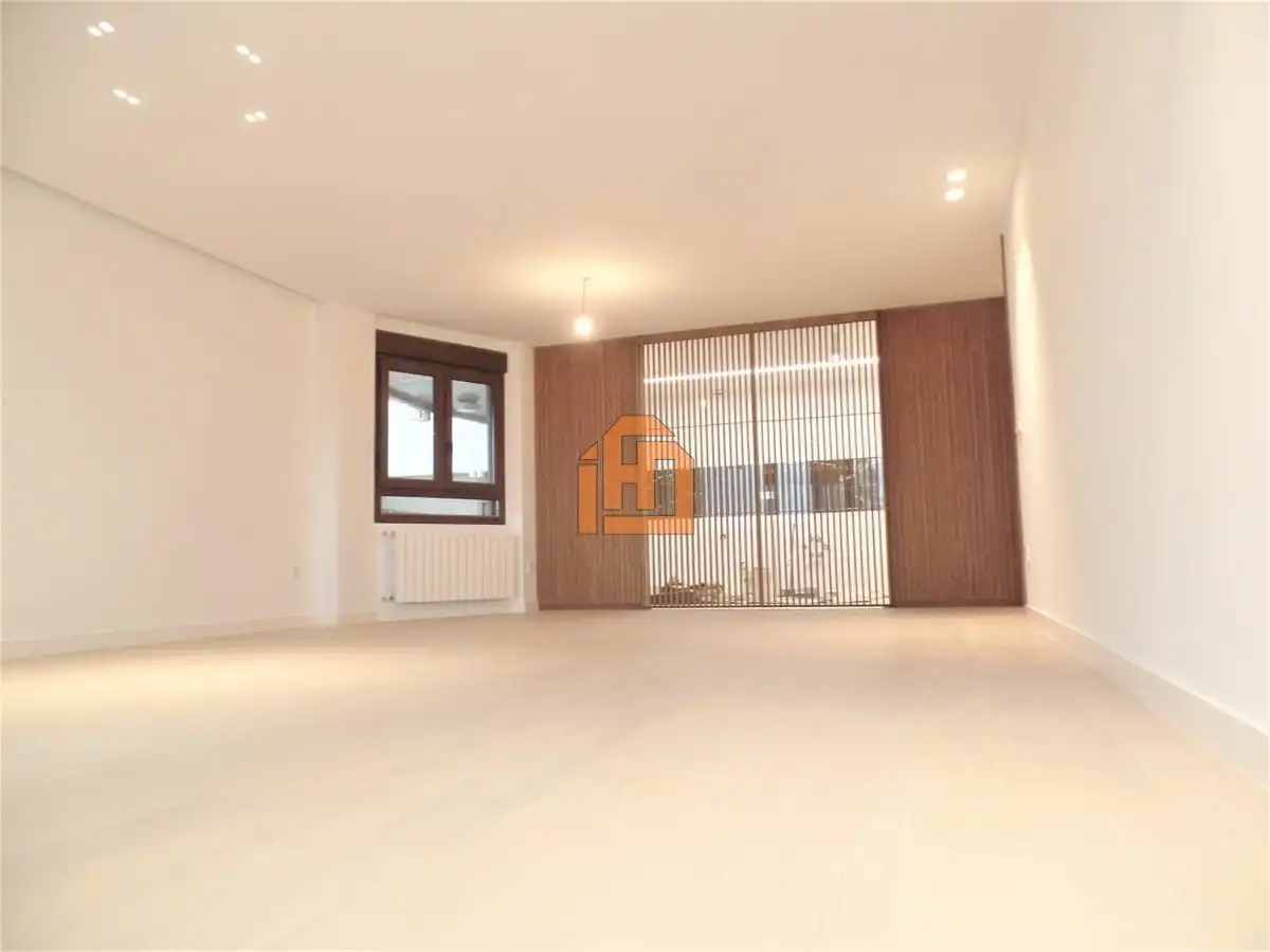 Piso con ascensor en venta en Calle Padre Isla, imagen 7