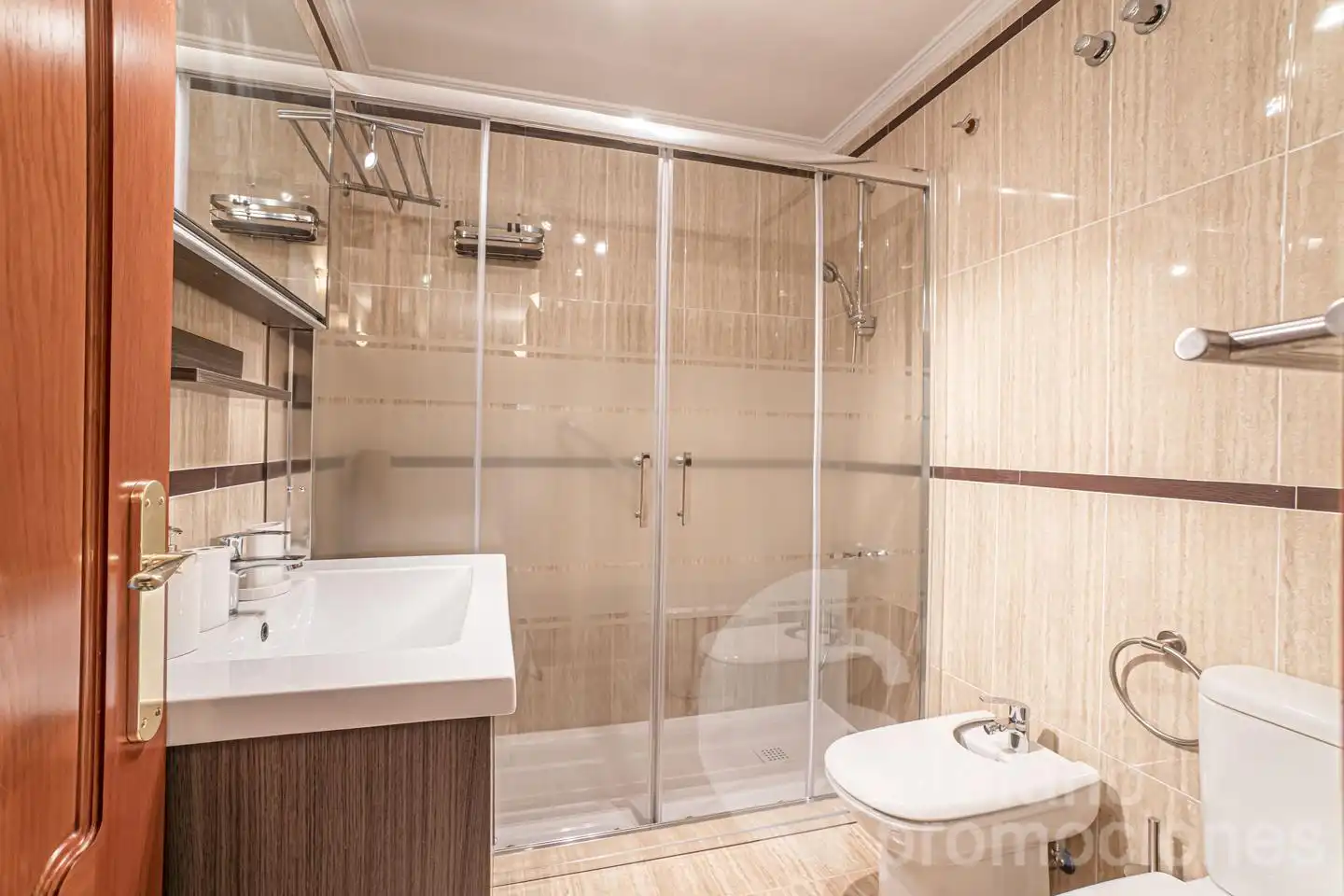 Baño de Piso de alquiler en Málaga con Aire acondicionado, Terraza y Amueblado