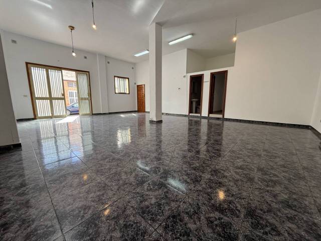 Local comercial en Alquiler en Santa Ana en Cabo Blanco