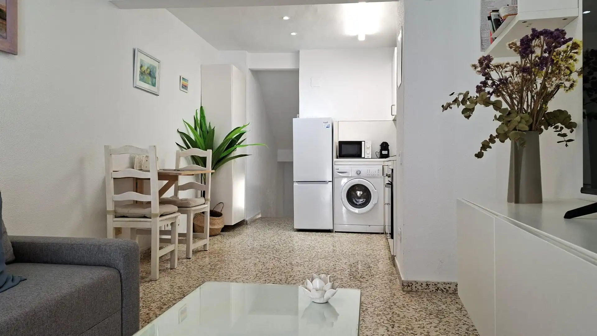 Sala d'estar de Dúplex en venda en Sevilla amb Aire condicionat i Balcó