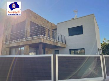 House with pool for sale in Ardiaca - La Llosa