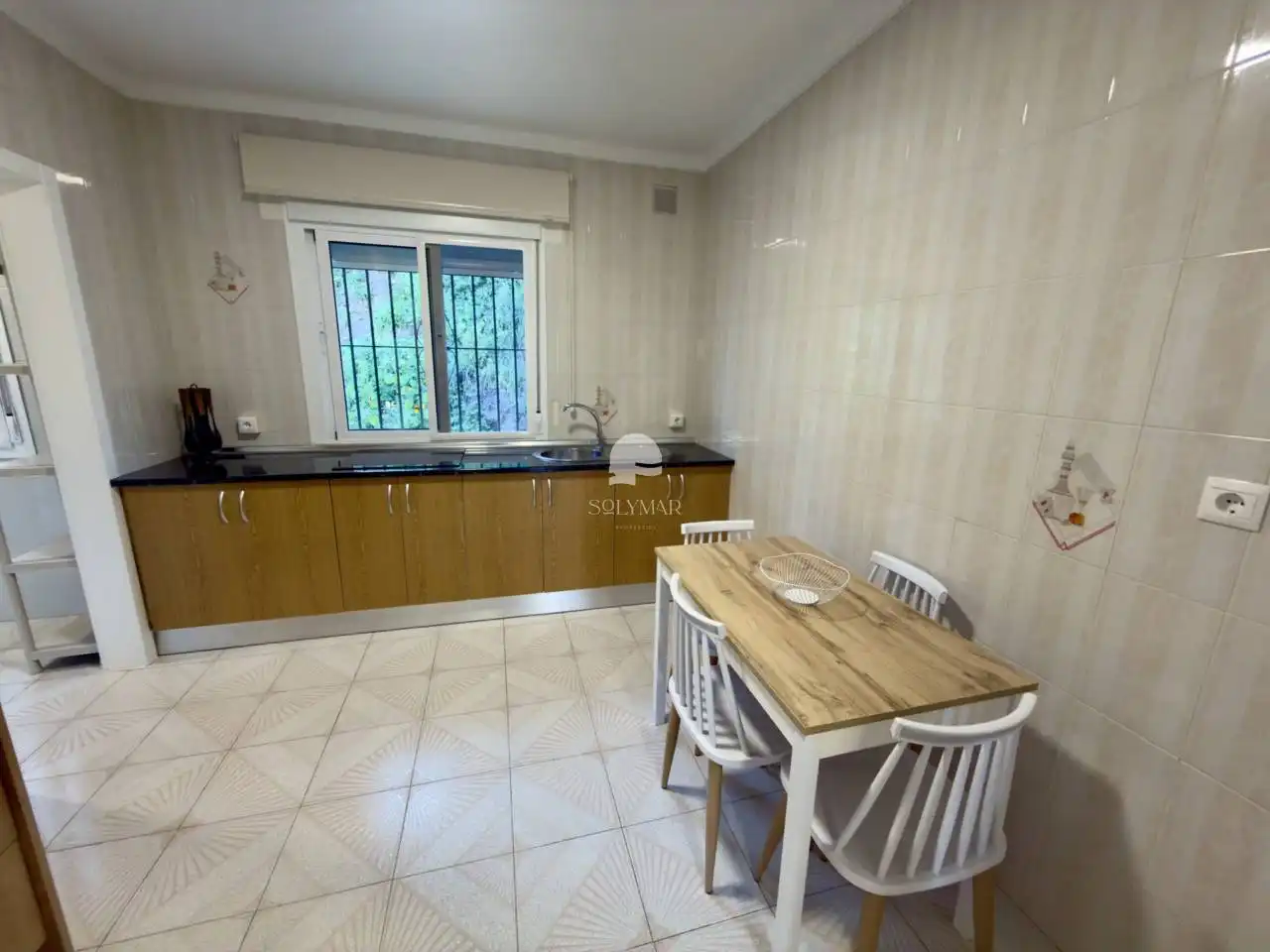 Cuina de Casa o xalet de lloguer en Vélez-Málaga amb Aire condicionat i Moblat