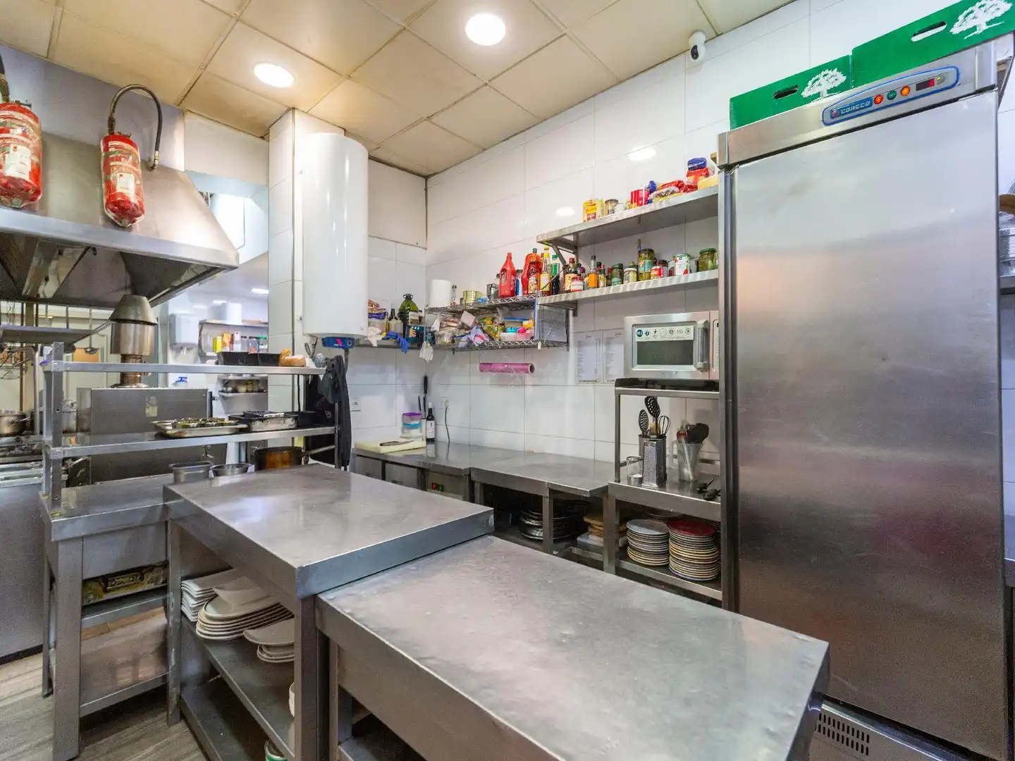 Cocina de Local en venta en Madrid