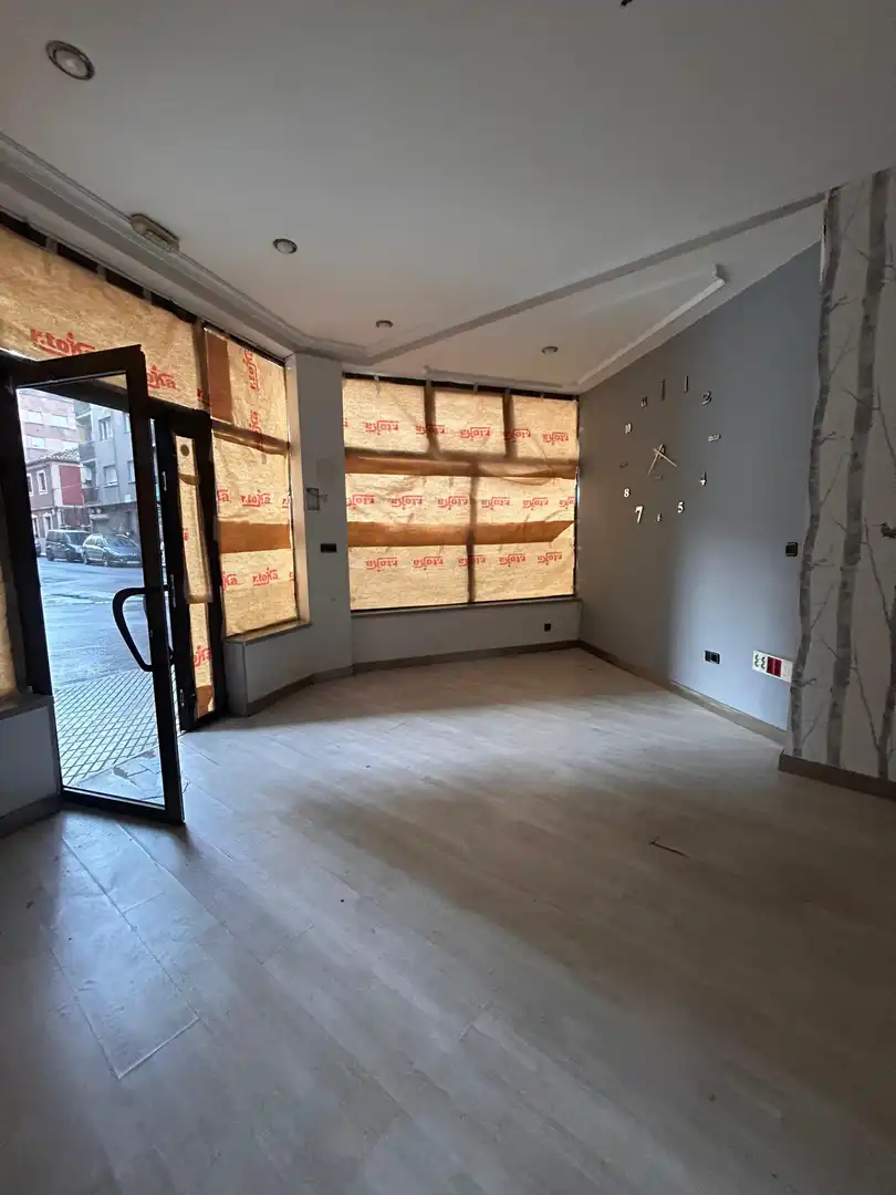 Business premises for sale in CM FABRICA LOZA 7, imagen 2