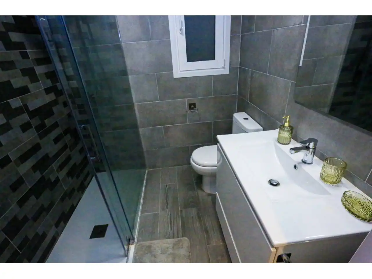 Baño de Piso en venta en Cambrils con Aire acondicionado, Amueblado y Balcón
