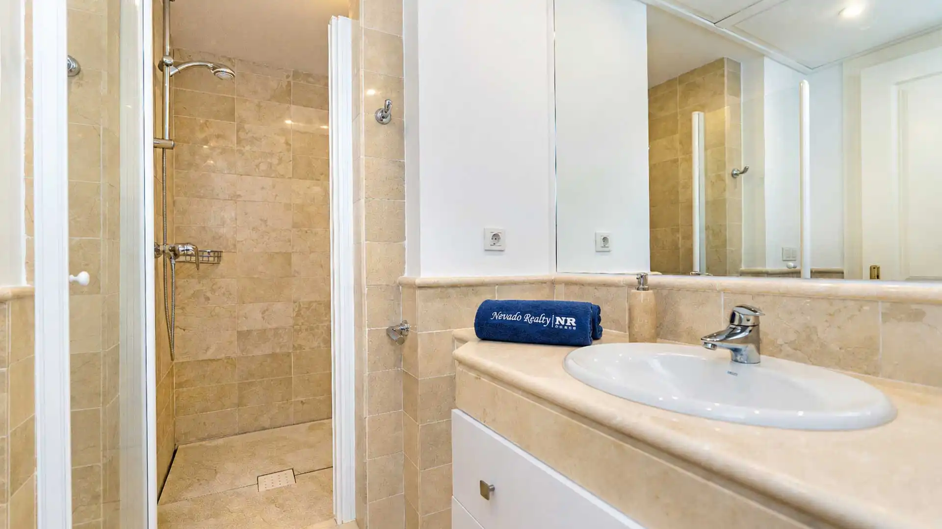 Apartamento con piscina en venta en Río Real - Los Monteros, imagen 15