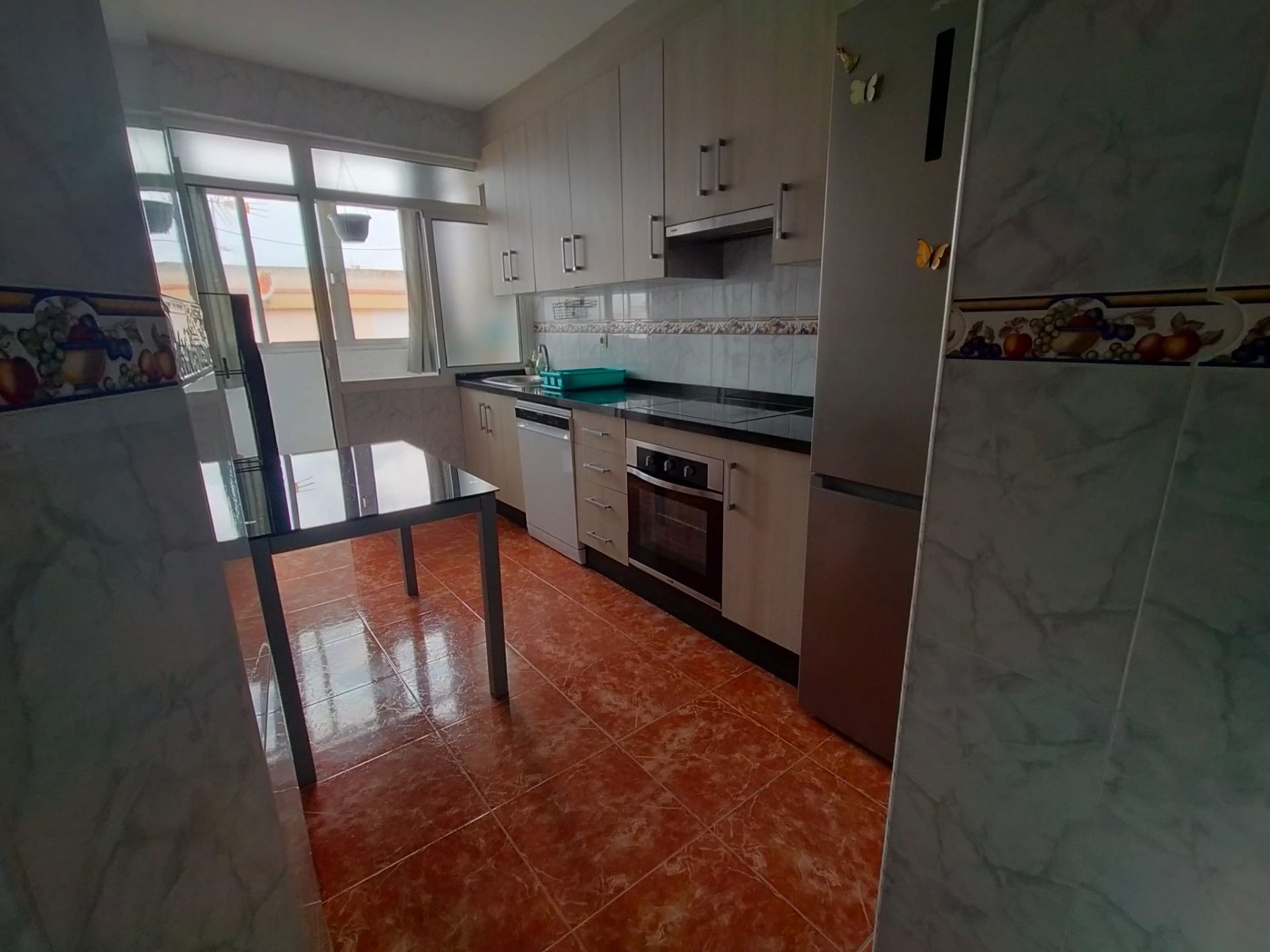 Kitchen of Flat for sale in La Línea de la Concepción  with Air Conditioner, Terrace and Furnished