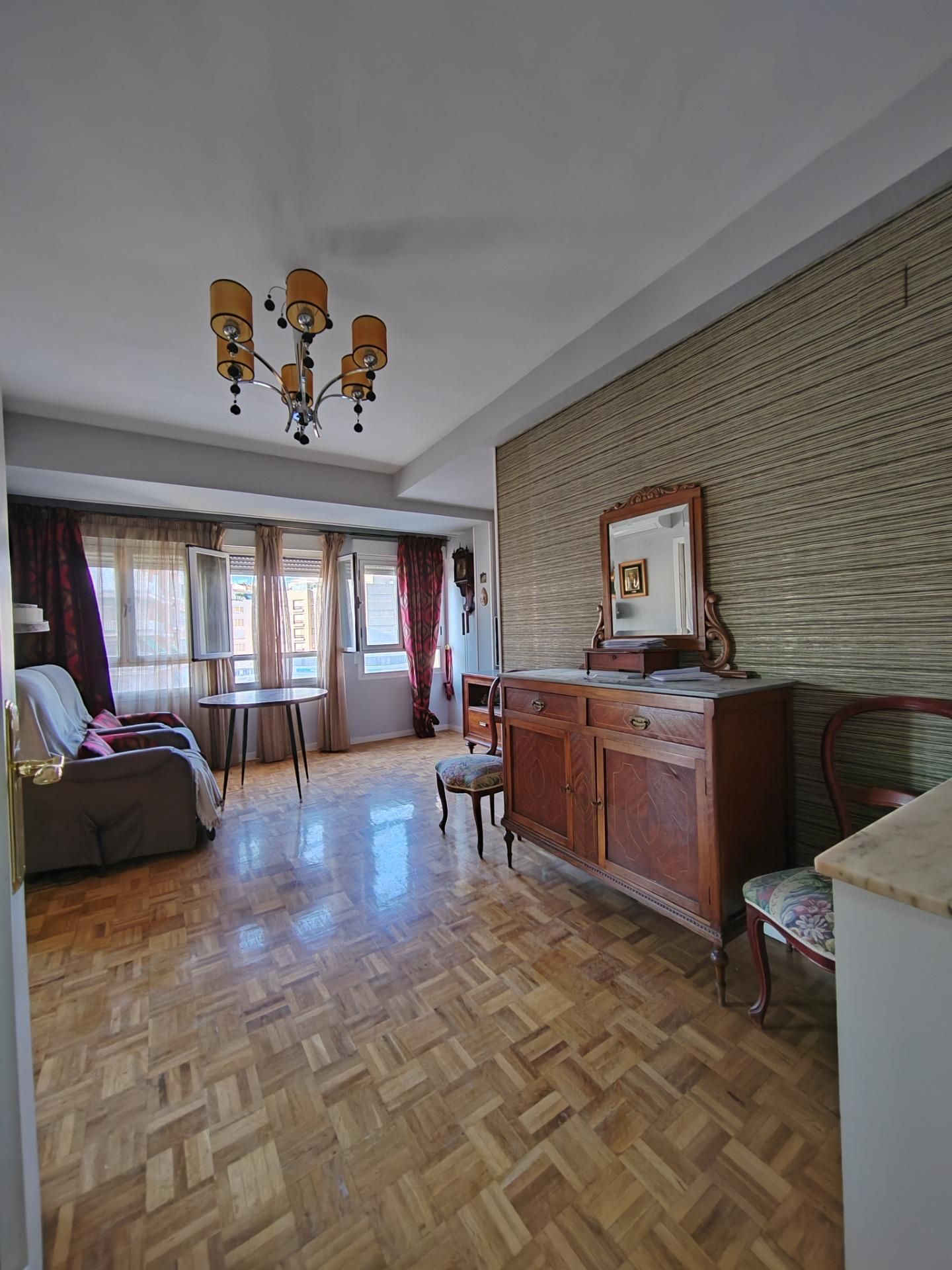 Habitación de Piso en venta en  Jaén Capital con Aire acondicionado, Calefacción y Terraza