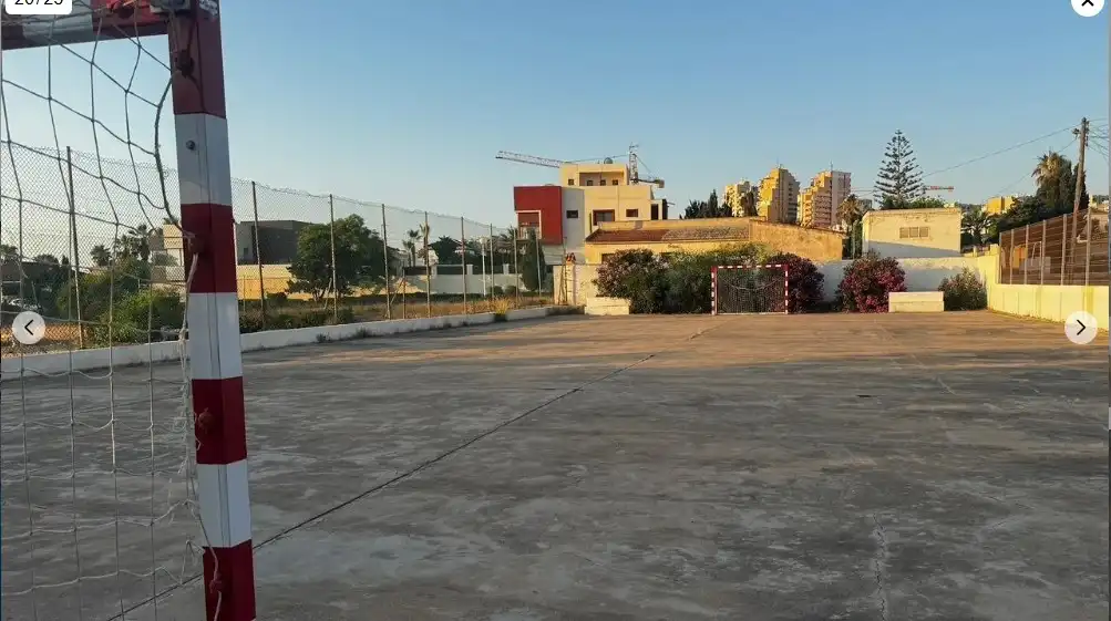 Parking de Dúplex en venta en Torrevieja con Terraza, Piscina y Amueblado