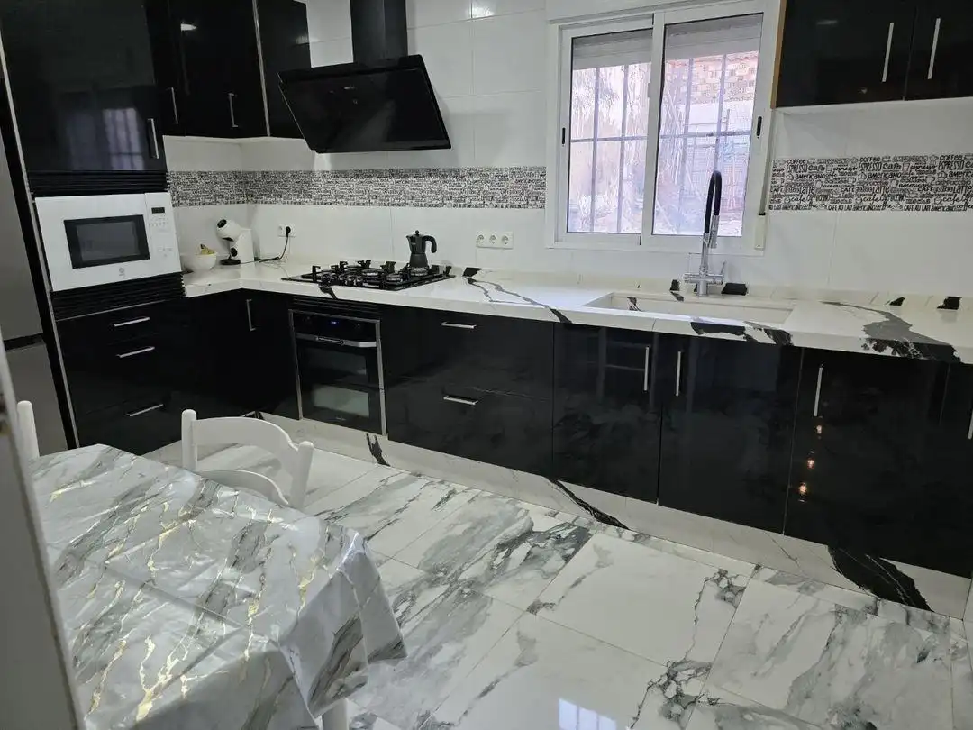 Cocina de Casa o chalet en venta en L'Alcúdia con Aire acondicionado, Calefacción y Terraza