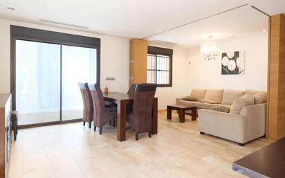 Living room of Flat for sale in Guardamar del Segura  with Terrace, Storage room and Furnished