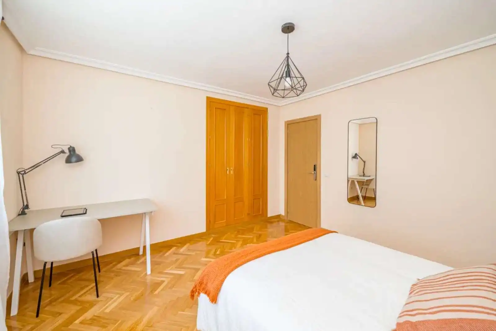 Bedroom of Flat for share in Moncloa - Aravaca