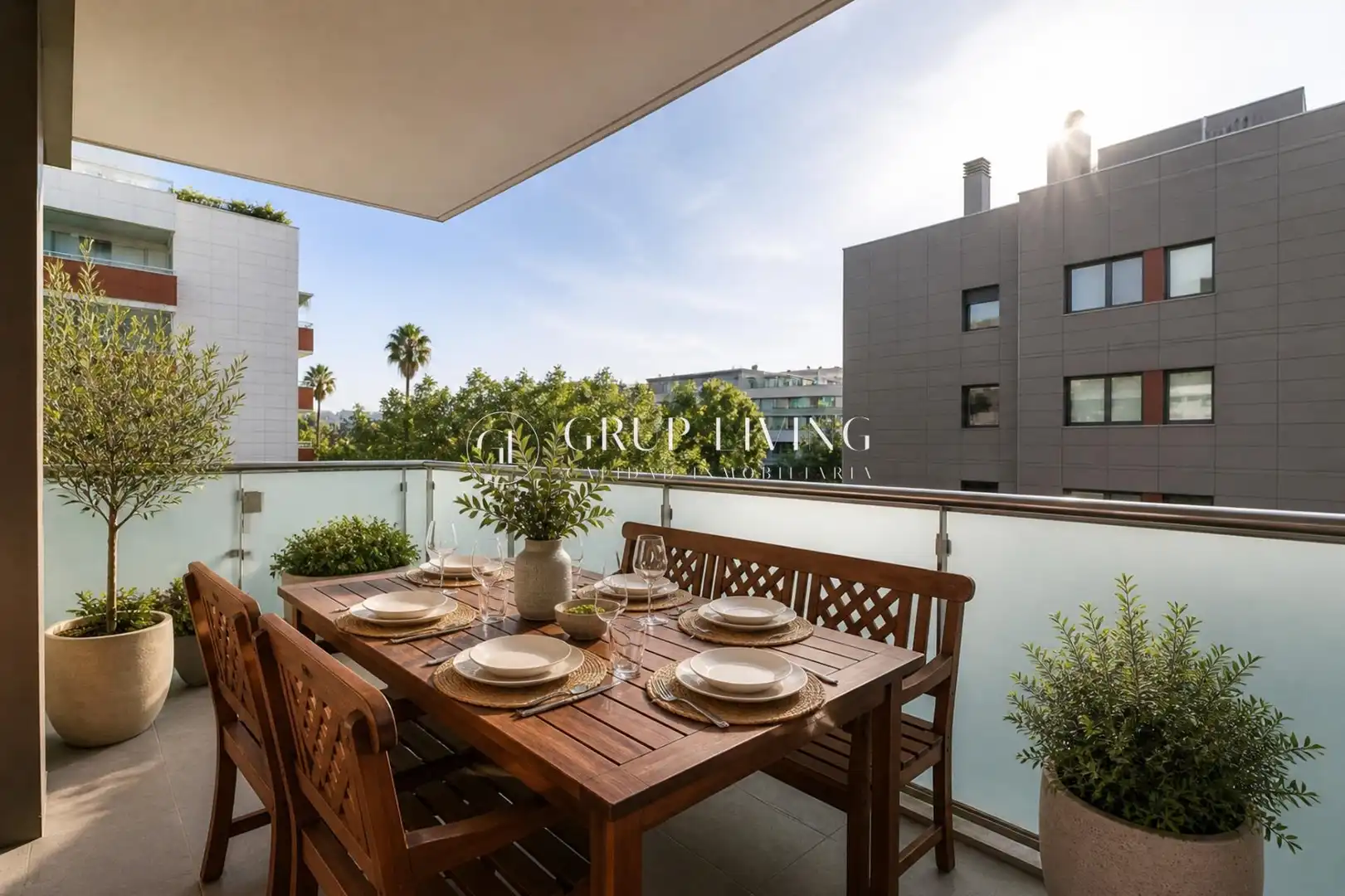 Vista exterior de Pis en venda en Sitges amb Calefacció, Jardí privat i Parquet
