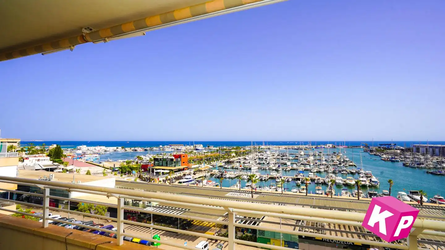 Außenansicht von Wohnung zum Verkauf in Santa Pola mit Klimaanlage, Heizung und Terrasse