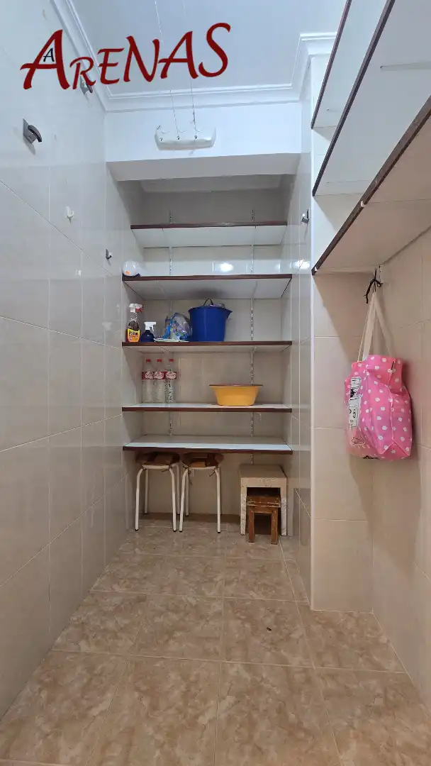 Küche von Wohnung zum Verkauf in Laredo mit Heizung, Parkett und Möbliert
