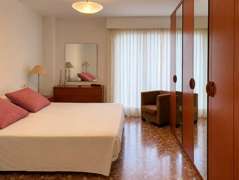 Habitación de Piso de alquiler en Oliva con Calefacción, Terraza y Amueblado