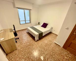 Dormitori de Apartament per a compartir en San Vicente del Raspeig / Sant Vicent del Raspeig amb Moblat, Forn i Rentadora