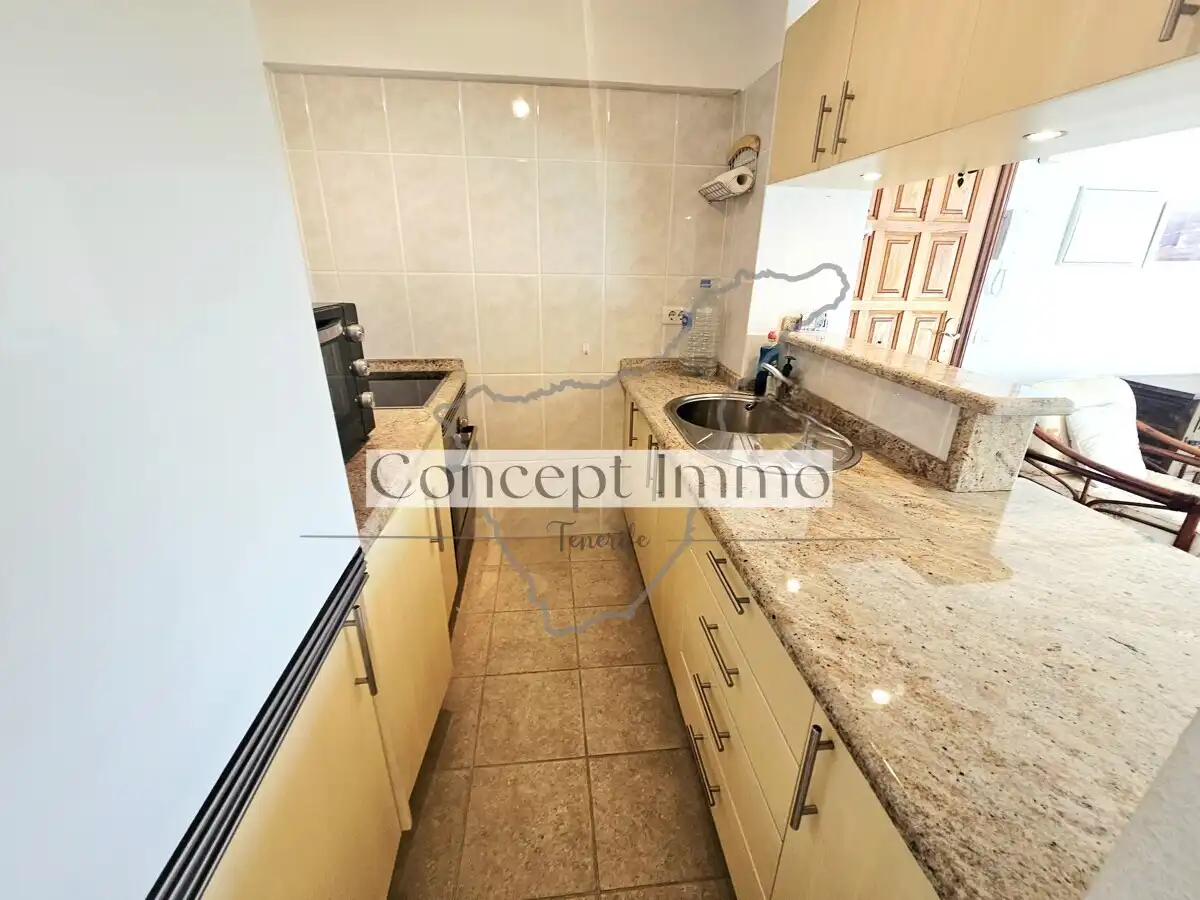Cocina de Ático en venta en Arona con Terraza, Trastero y Balcón