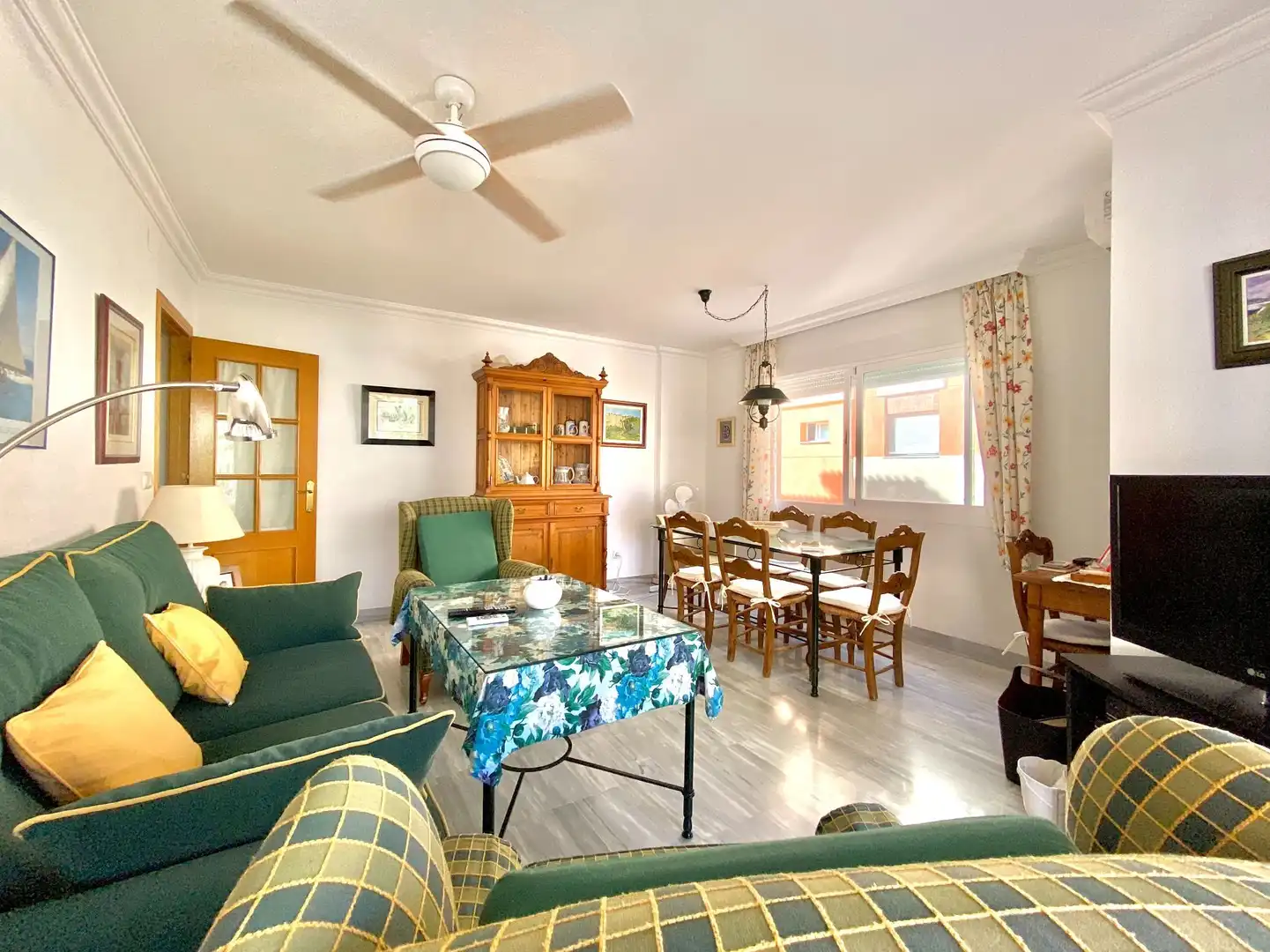 Sala de estar de Apartamento de alquiler en Velilla - Velilla Taramay