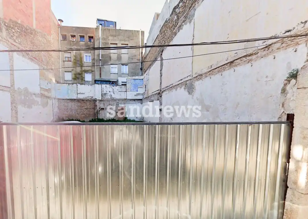 Vista exterior de Residencial en venta en Figueres
