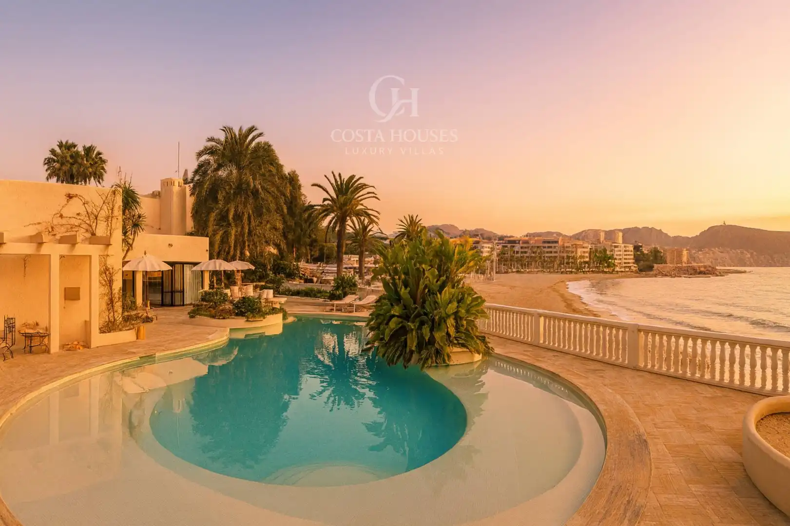 Detached house with pool for sale in Casco Urbano, imagen 19