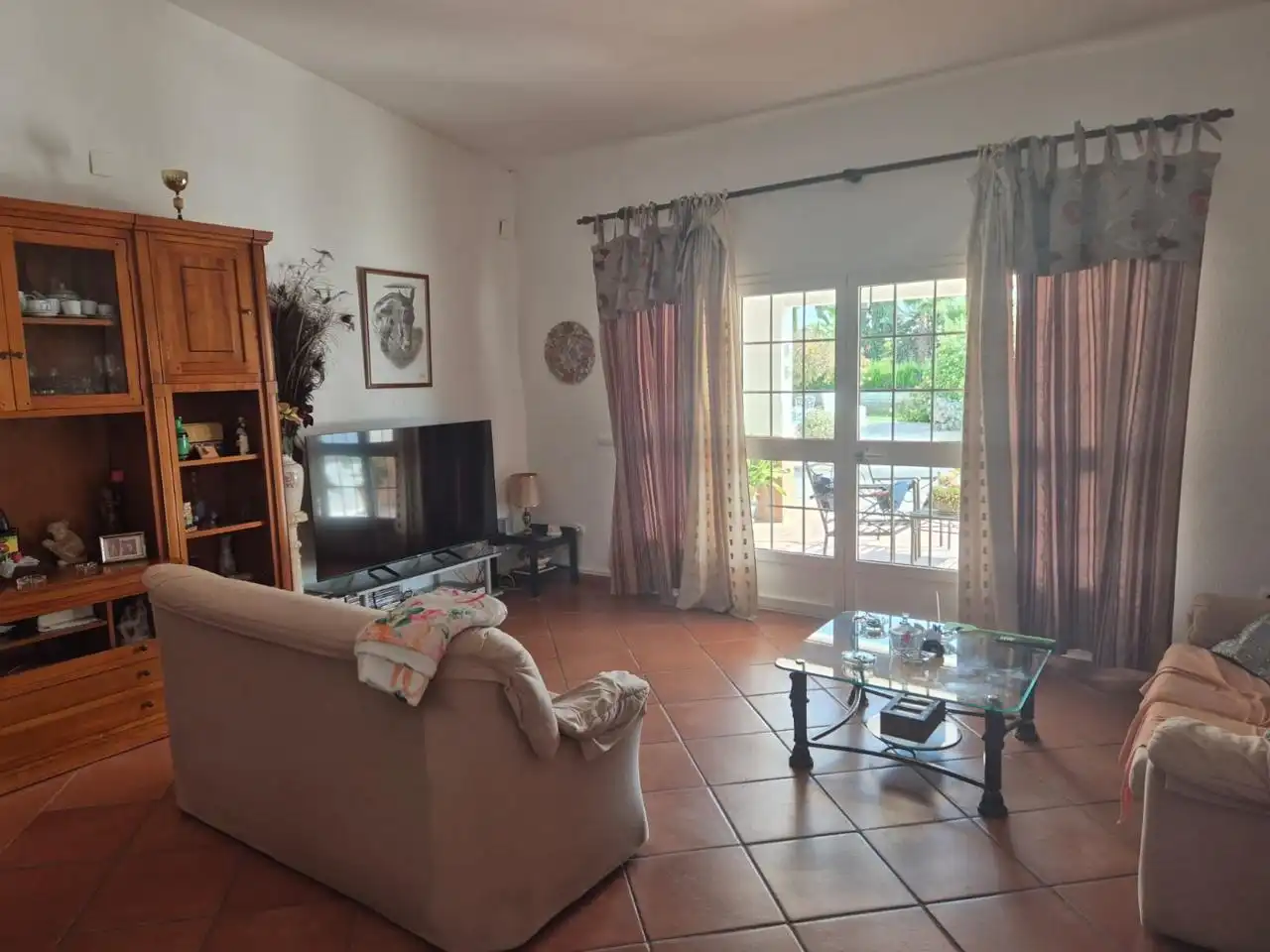 Sala de estar de Casa o chalet en venta en Palomares del Río con Aire acondicionado, Jardín privado y Terraza