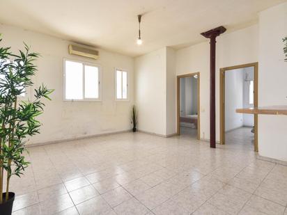 Flat for sale in  Barcelona Capital  with Air Conditioner and Alarm