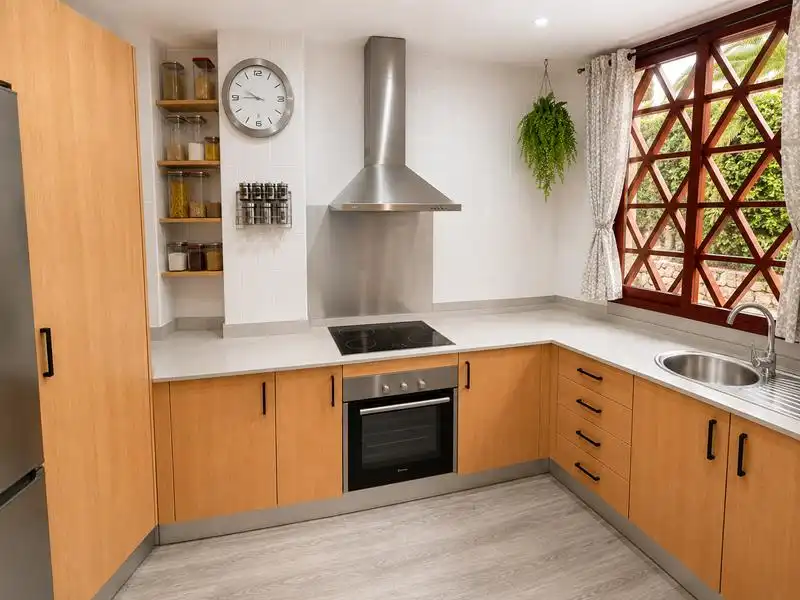 Flat with pool for sale in San Luis de Sabinillas, imagen 4