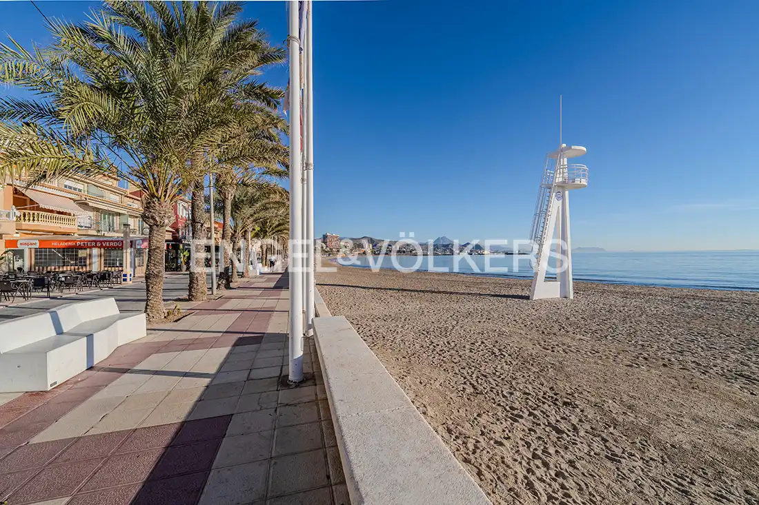 Exterior view of Flat for sale in El Campello  with Air Conditioner, Heating and Terrace